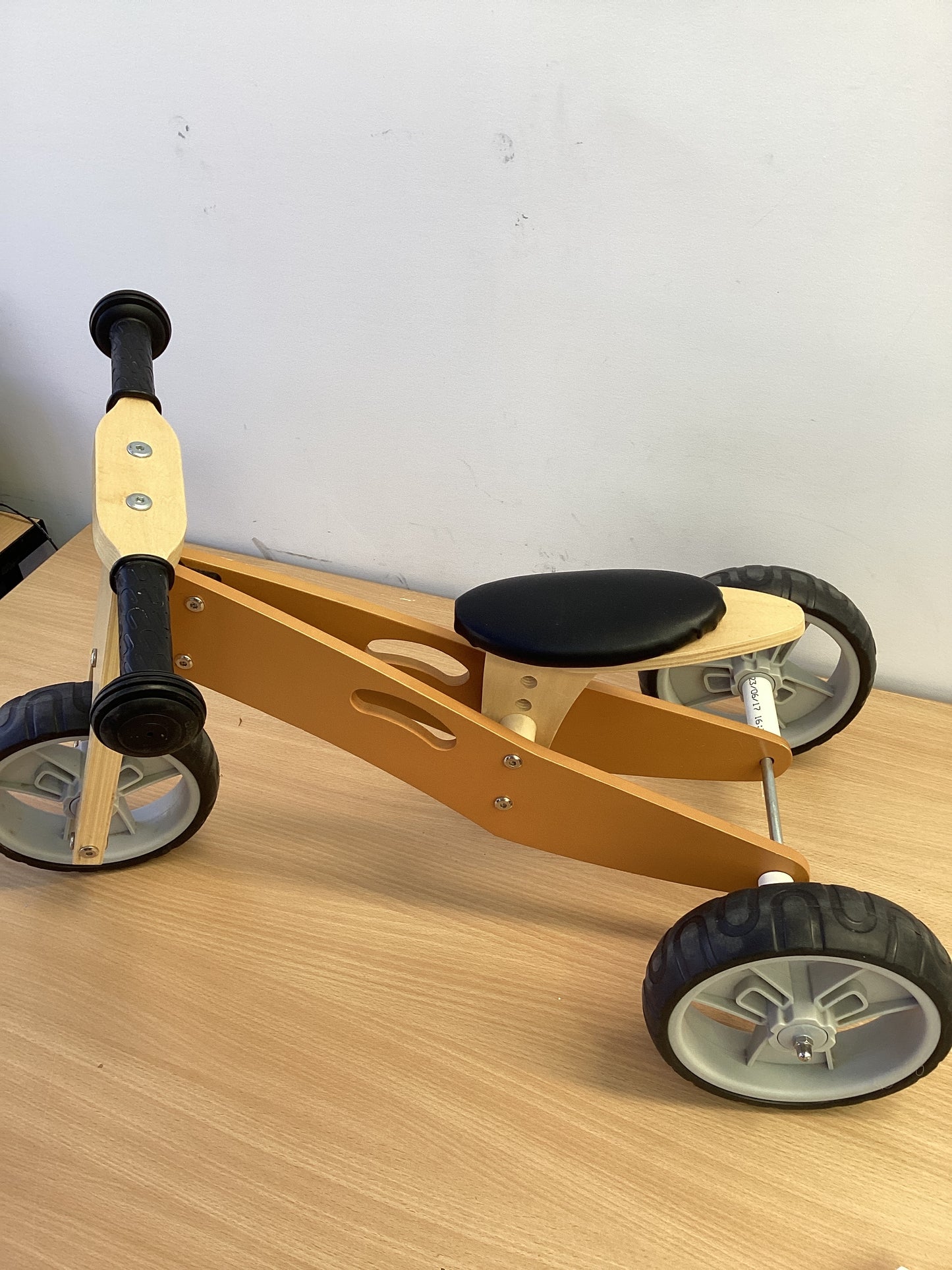 Wooden tricycle - neutral