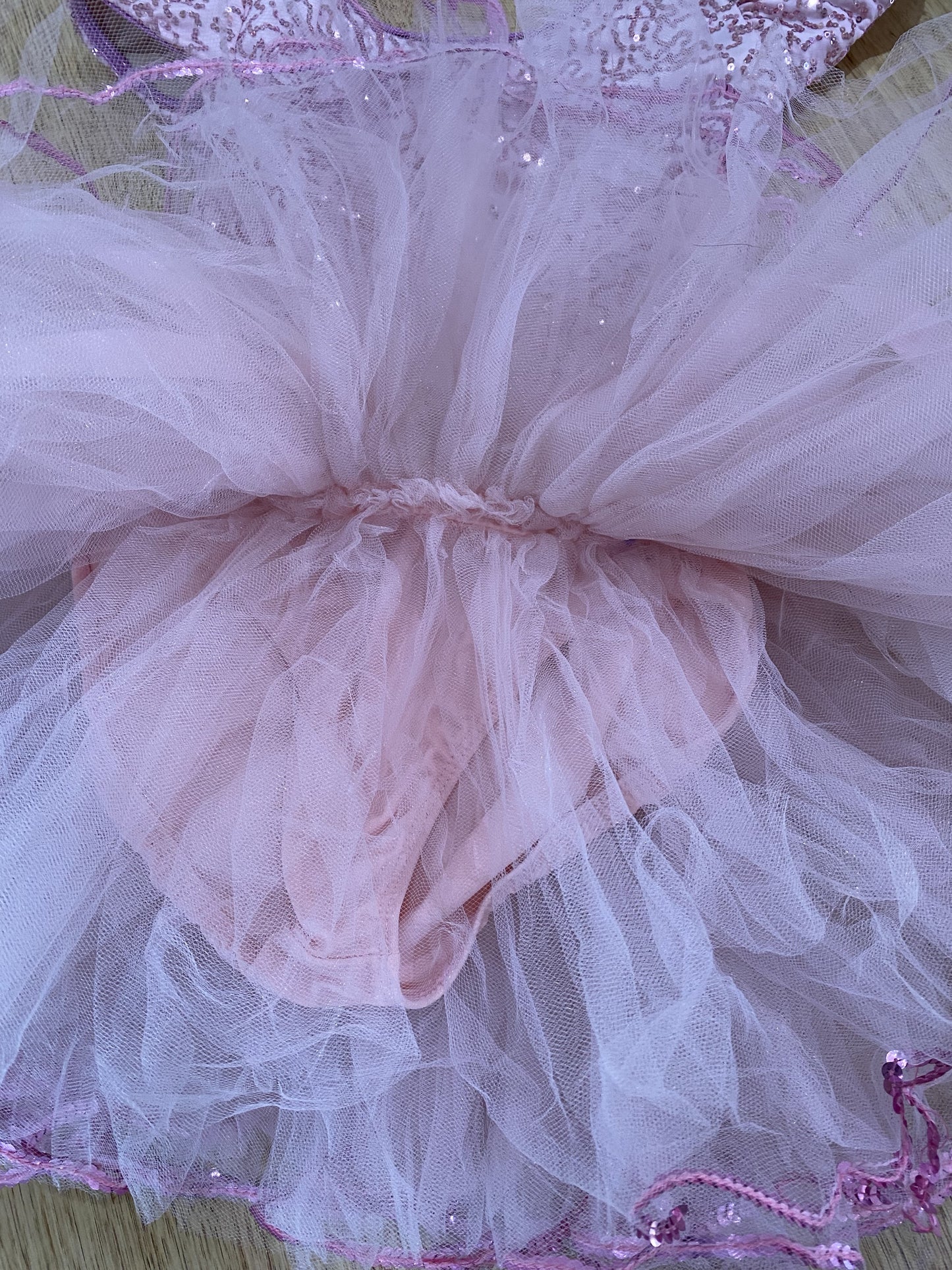 A 43561 Pretty in pink with bows and sequins med child